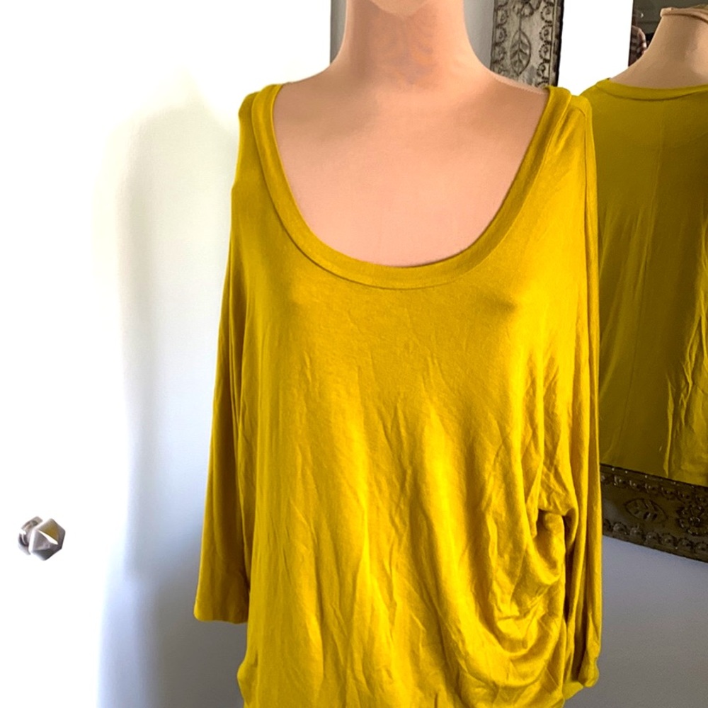 JOAN VASS NWT MUSTARD SCOOP NEXT T SHIRT SIZE MEDIUM